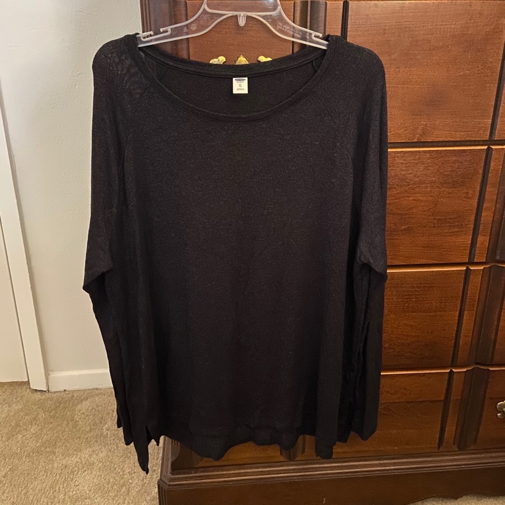 Old Navy Long Sleeve T-shirt